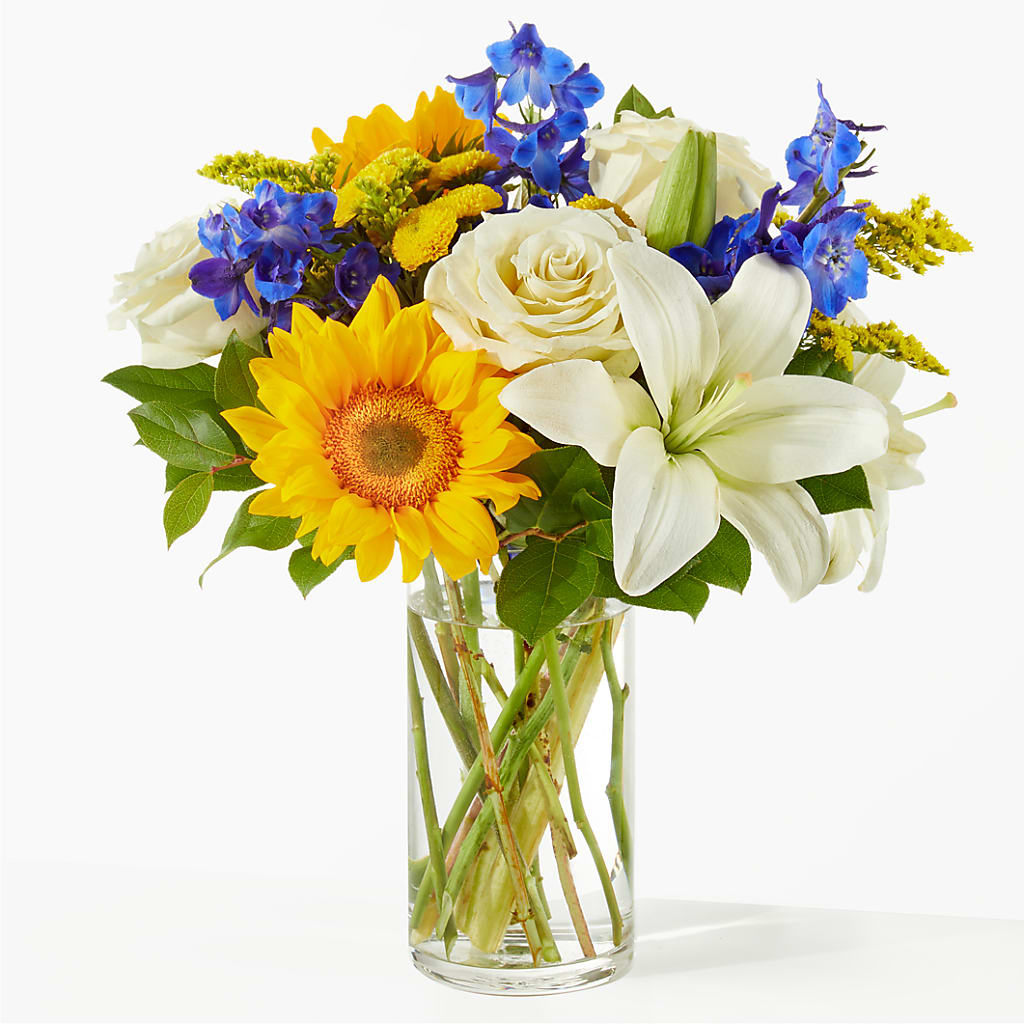 Stargazing Bouquet – The Love Bug Flowers, Timmins ON