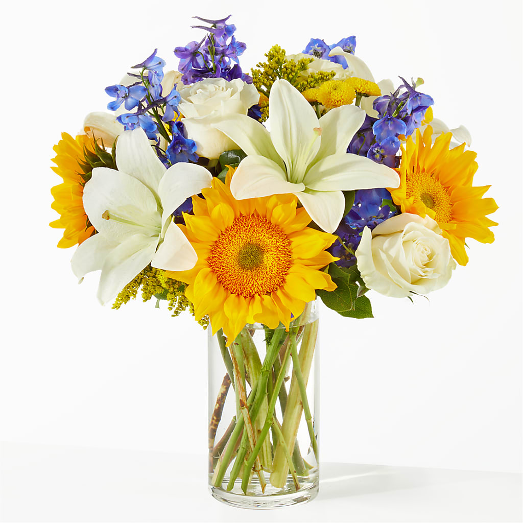 Stargazing Bouquet – The Love Bug Flowers, Timmins ON