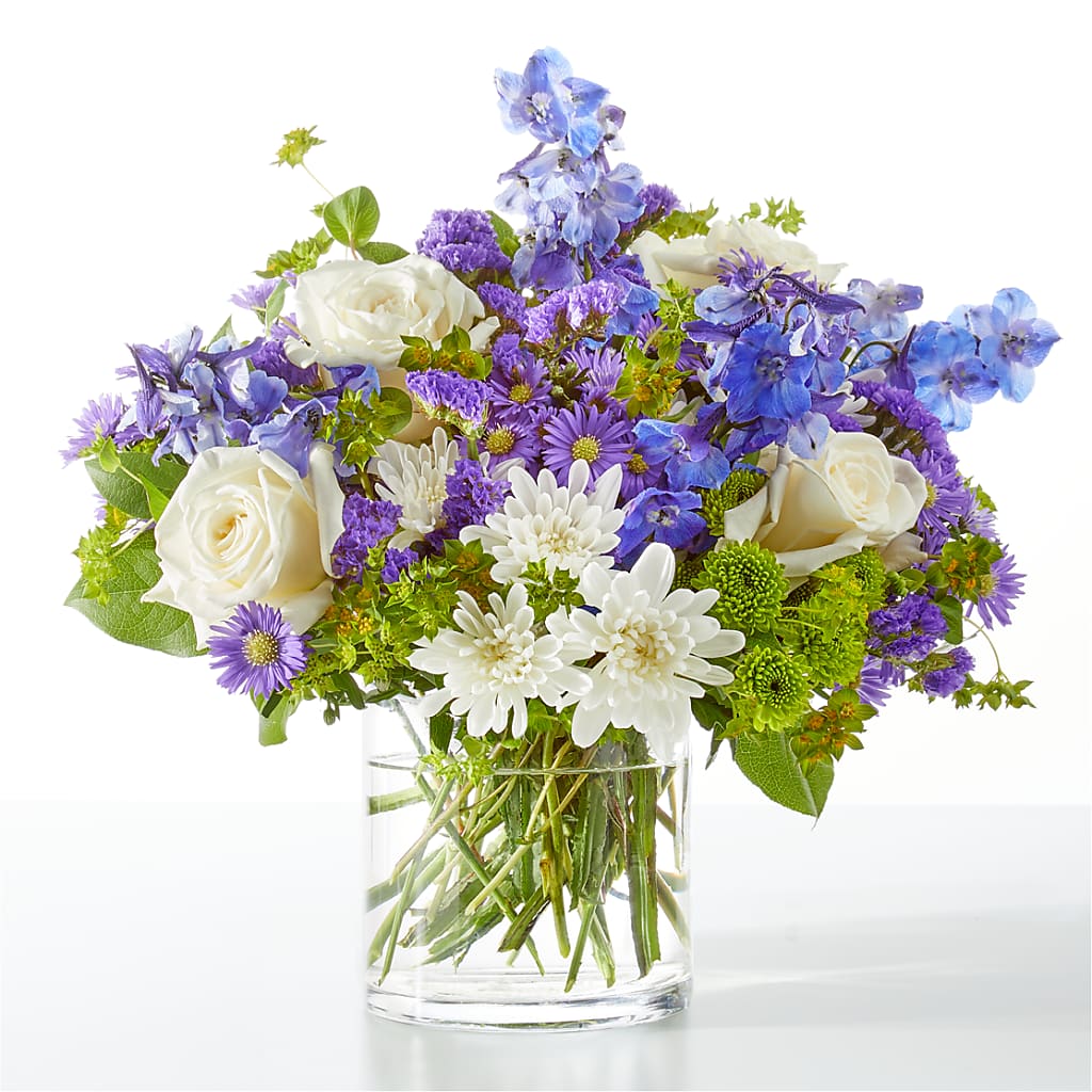 Genuine Gestures Bouquet – The Love Bug Flowers, Timmins ON