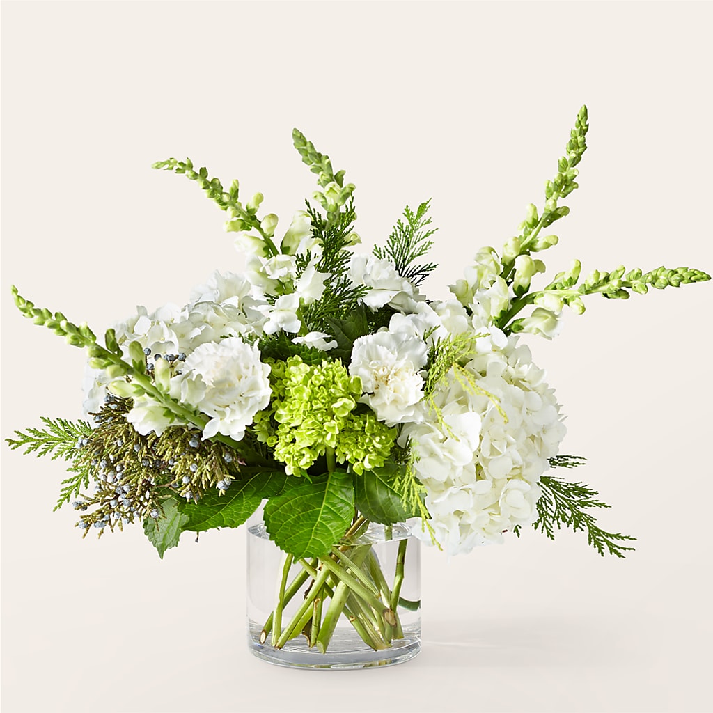 Marshmallows on Top Bouquet – The Love Bug Flowers, Timmins ON