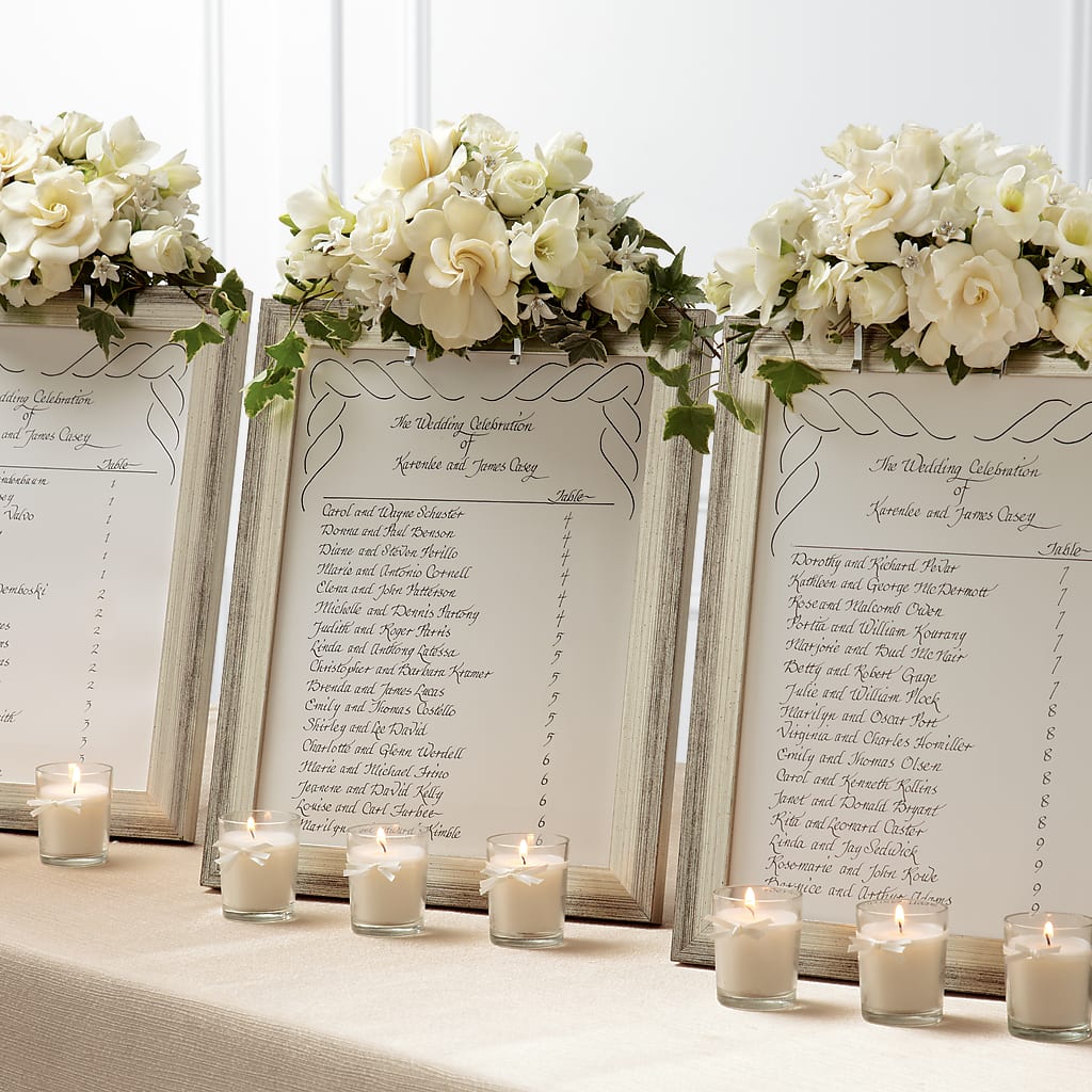 Colonnade Frame Décor – The Love Bug Flowers, Timmins ON
