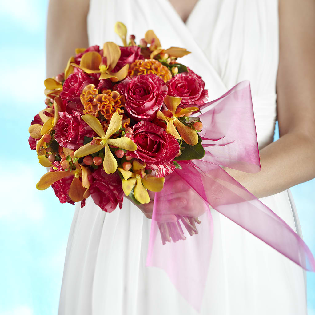 Brilliant Shades of Love Bouquet – The Love Bug Flowers, Timmins ON