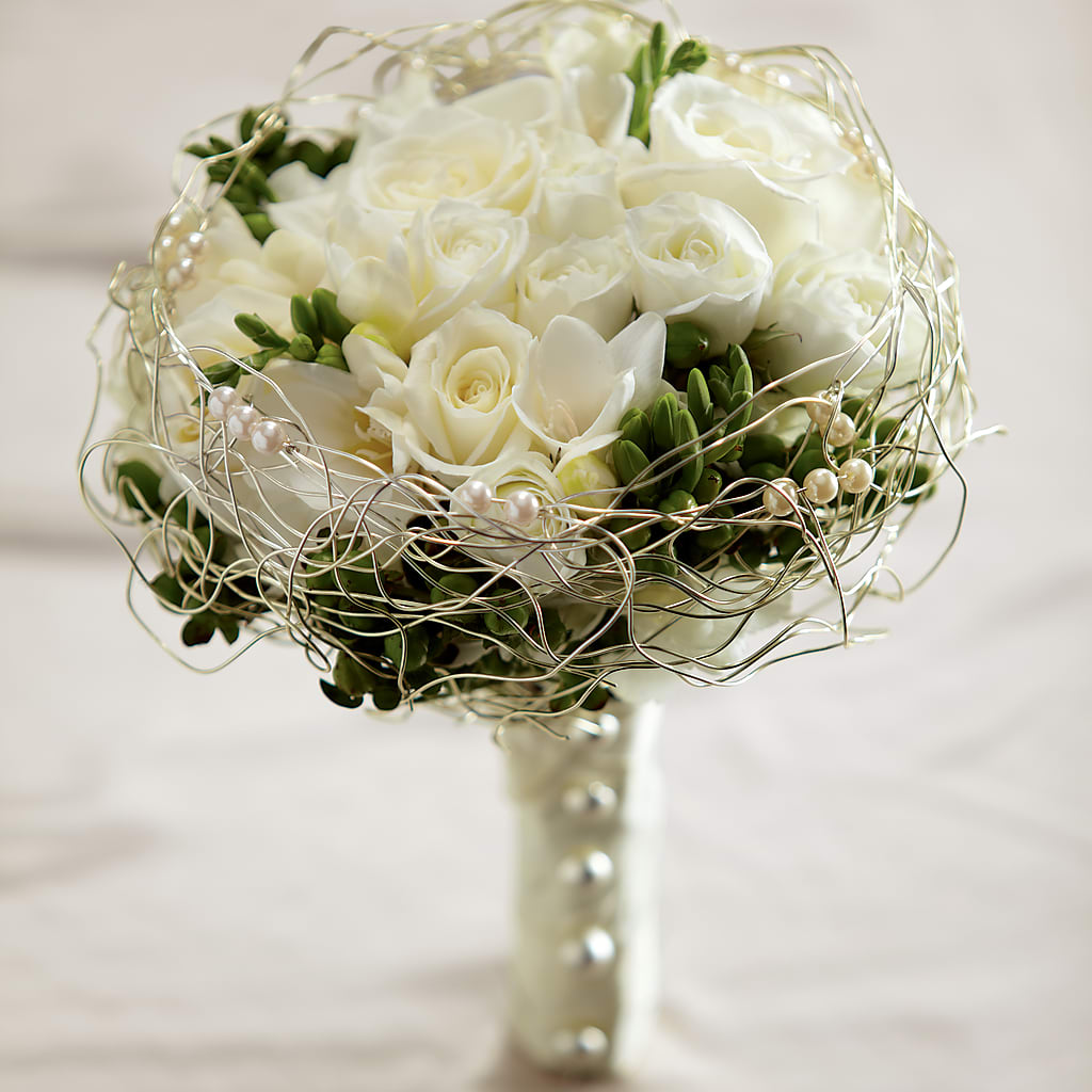 Evermore Bouquet – The Love Bug Flowers, Timmins ON