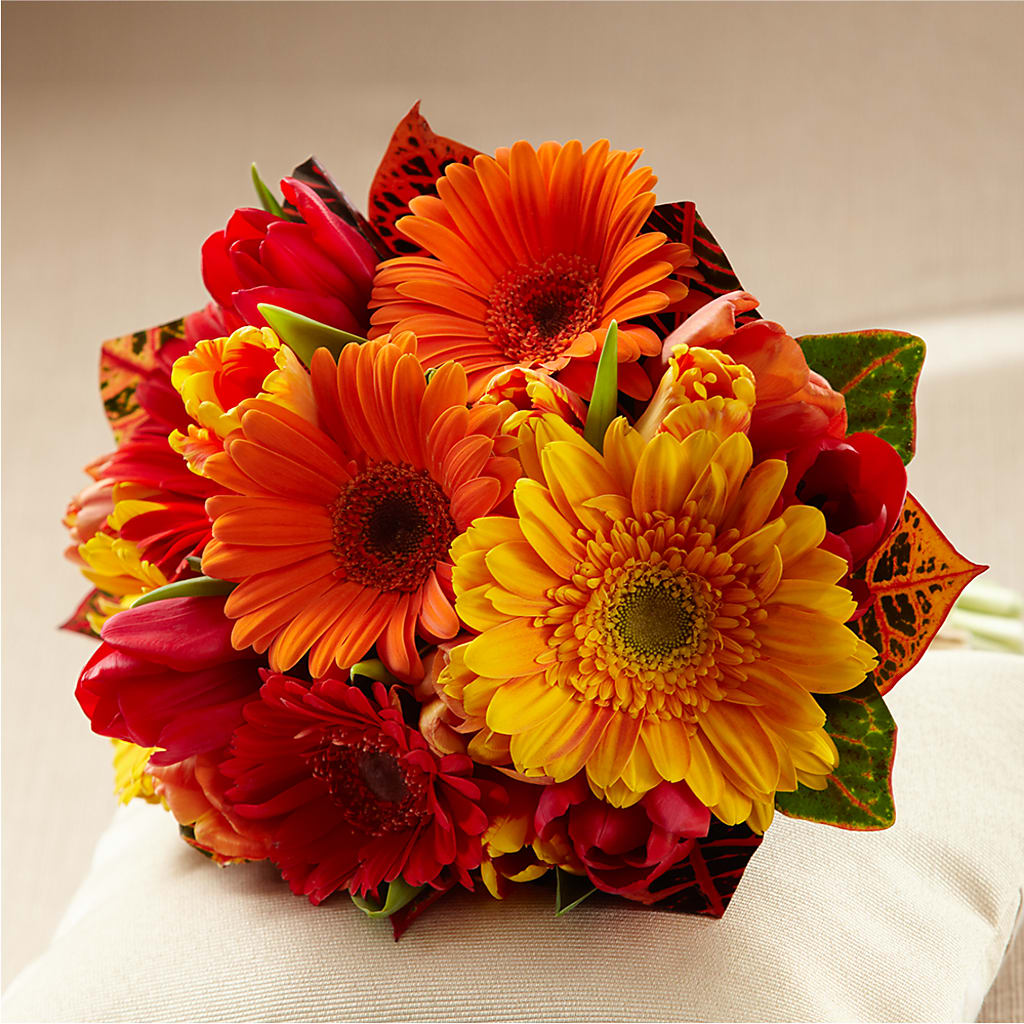 Sunglow Bouquet – The Love Bug Flowers, Timmins ON