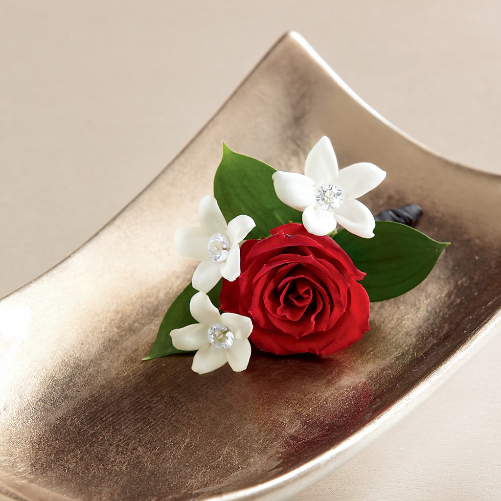 Poetry Boutonniere – The Love Bug Flowers, Timmins ON