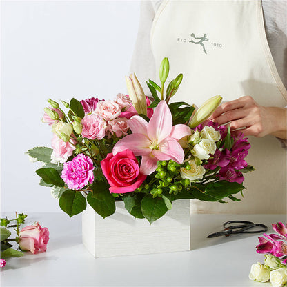 Sweetberry Box – A Florist Original –  The Love Bug Flowers, Timmins ON