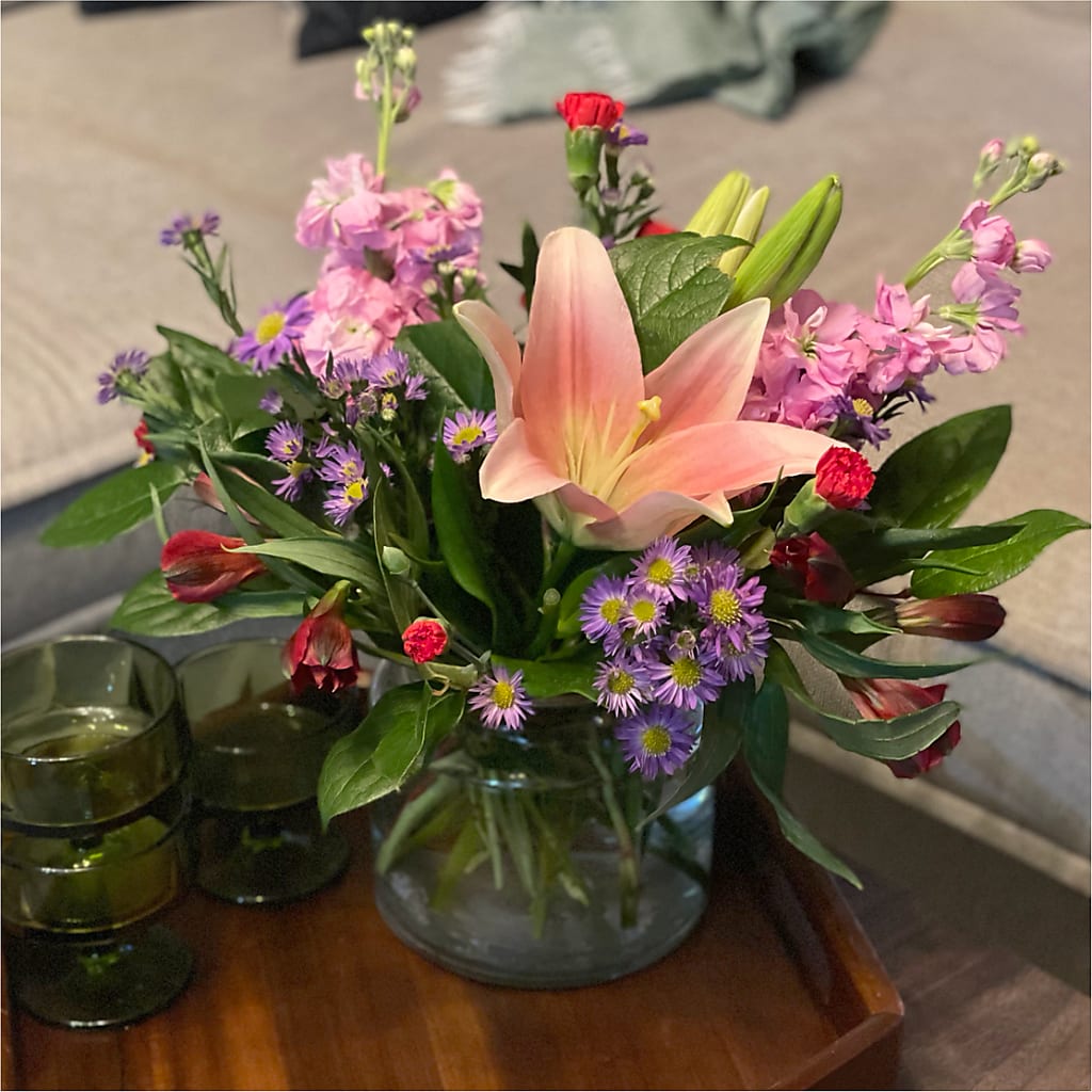 Romantique Bouquet –  The Love Bug Flowers, Timmins ON