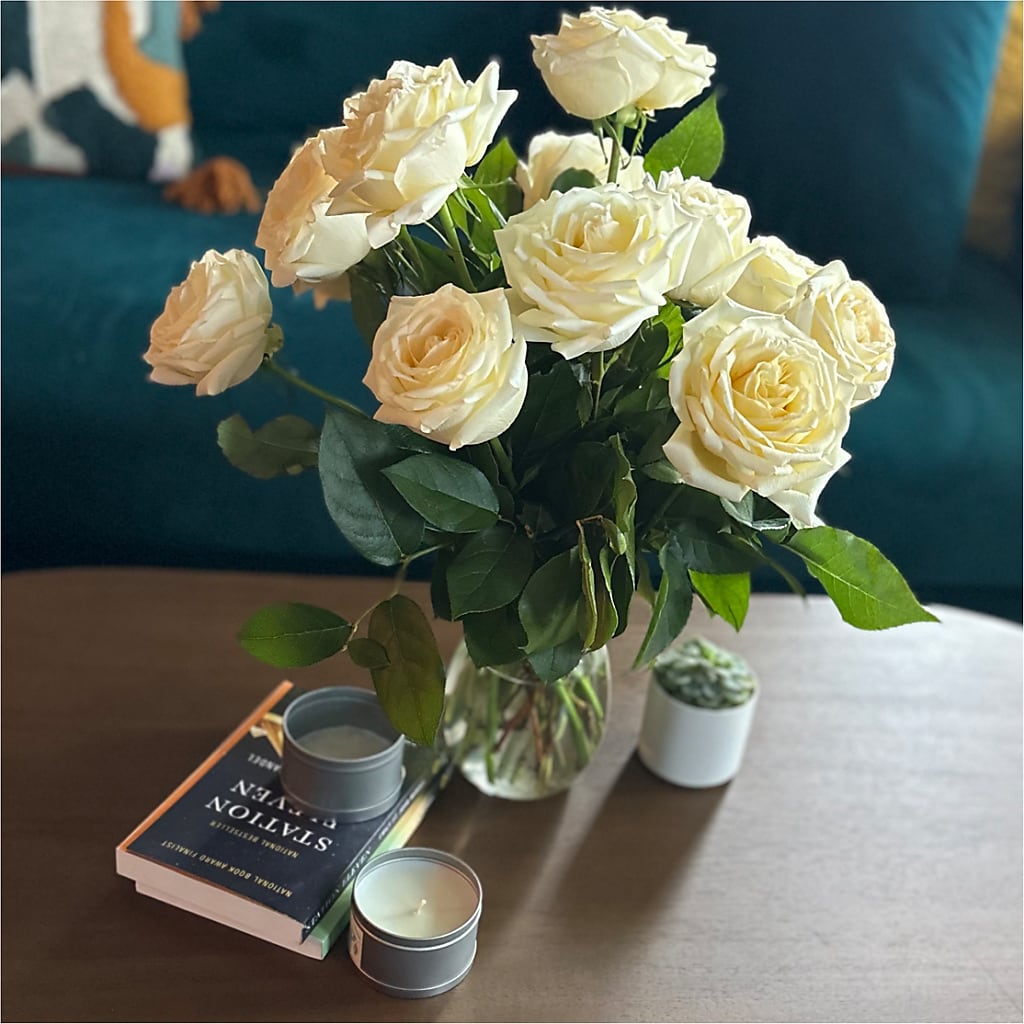 Long Stem Yellow Rose Bouquet –  The Love Bug Flowers, Timmins ON