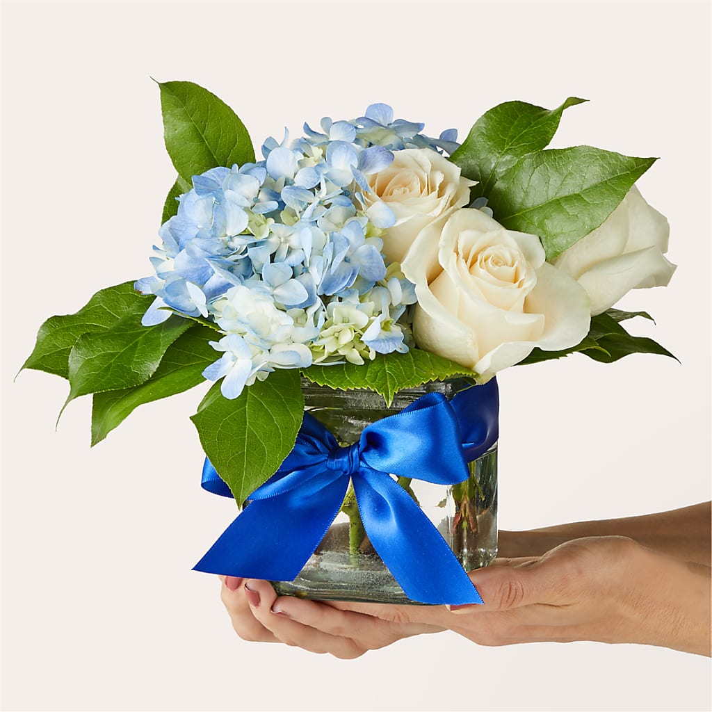 Sky Blue Delight Bouquet –  The Love Bug Flowers, Timmins ON