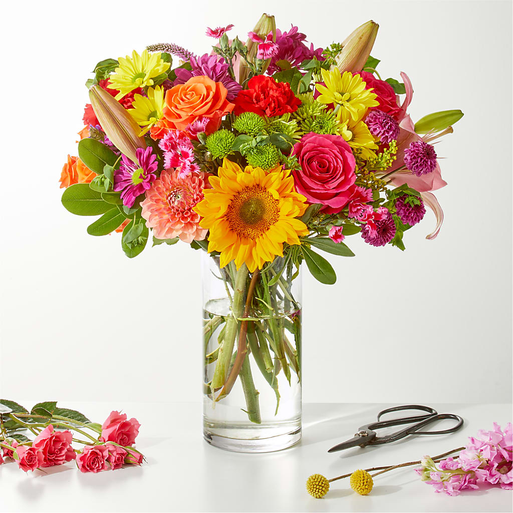 Cue the Confetti - A Florist Original –  The Love Bug Flowers, Timmins ON