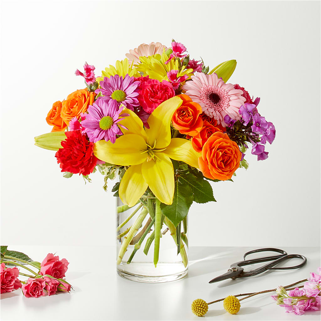Cue the Confetti - A Florist Original –  The Love Bug Flowers, Timmins ON