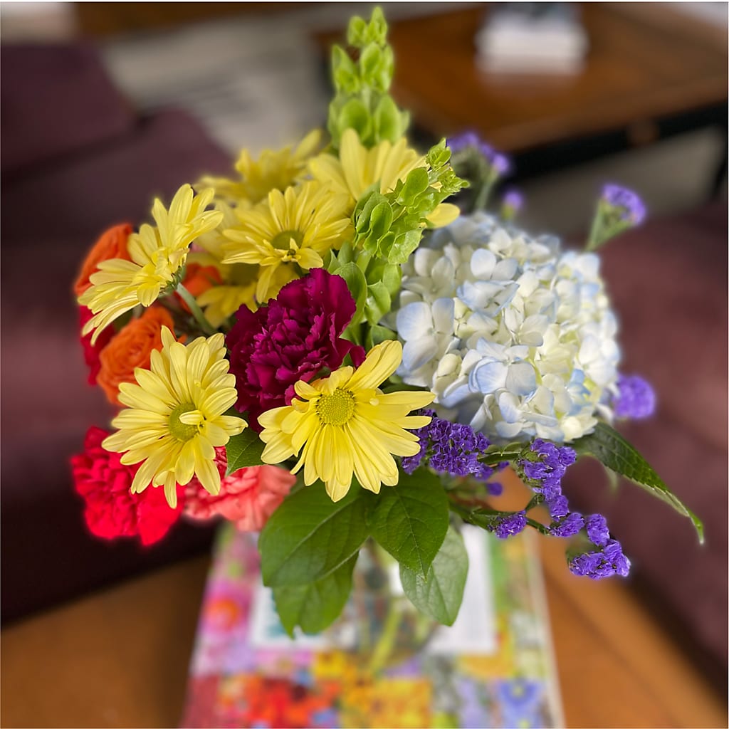 Summer Spectra - A Florist Original –  The Love Bug Flowers, Timmins ON