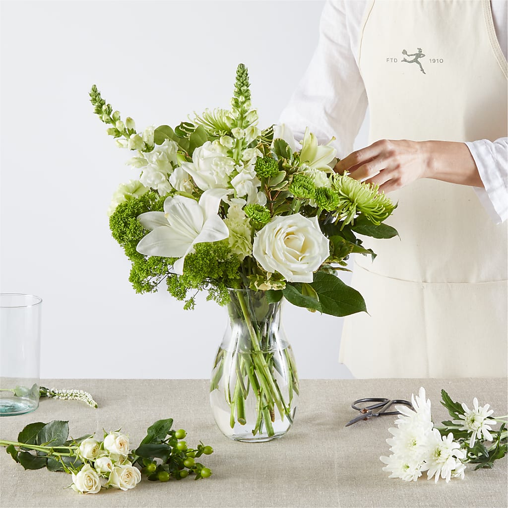Irish Garden - A Florist Original –  The Love Bug Flowers, Timmins ON