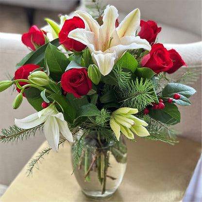 Sparkling Snowflakes Bouquet –  The Love Bug Flowers, Timmins ON