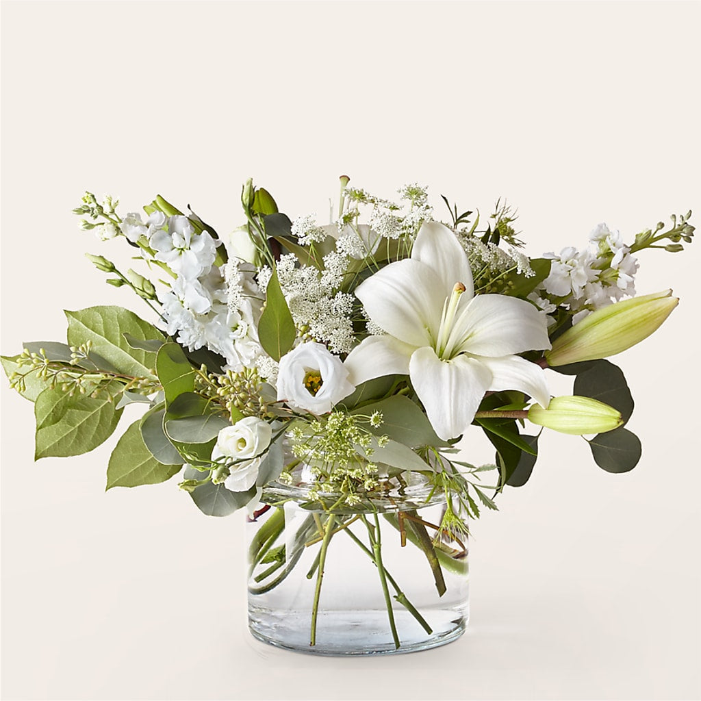 Alluring Elegance Bouquet –  The Love Bug Flowers, Timmins ON