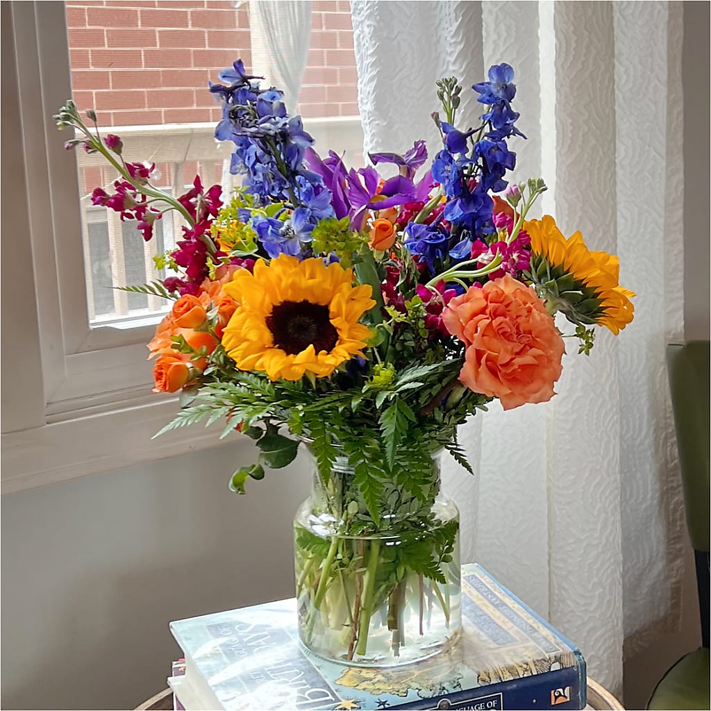 Rays of Life Bouquet –  The Love Bug Flowers, Timmins ON
