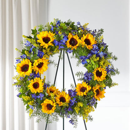 Bright Rays Wreath –  The Love Bug Flowers, Timmins ON