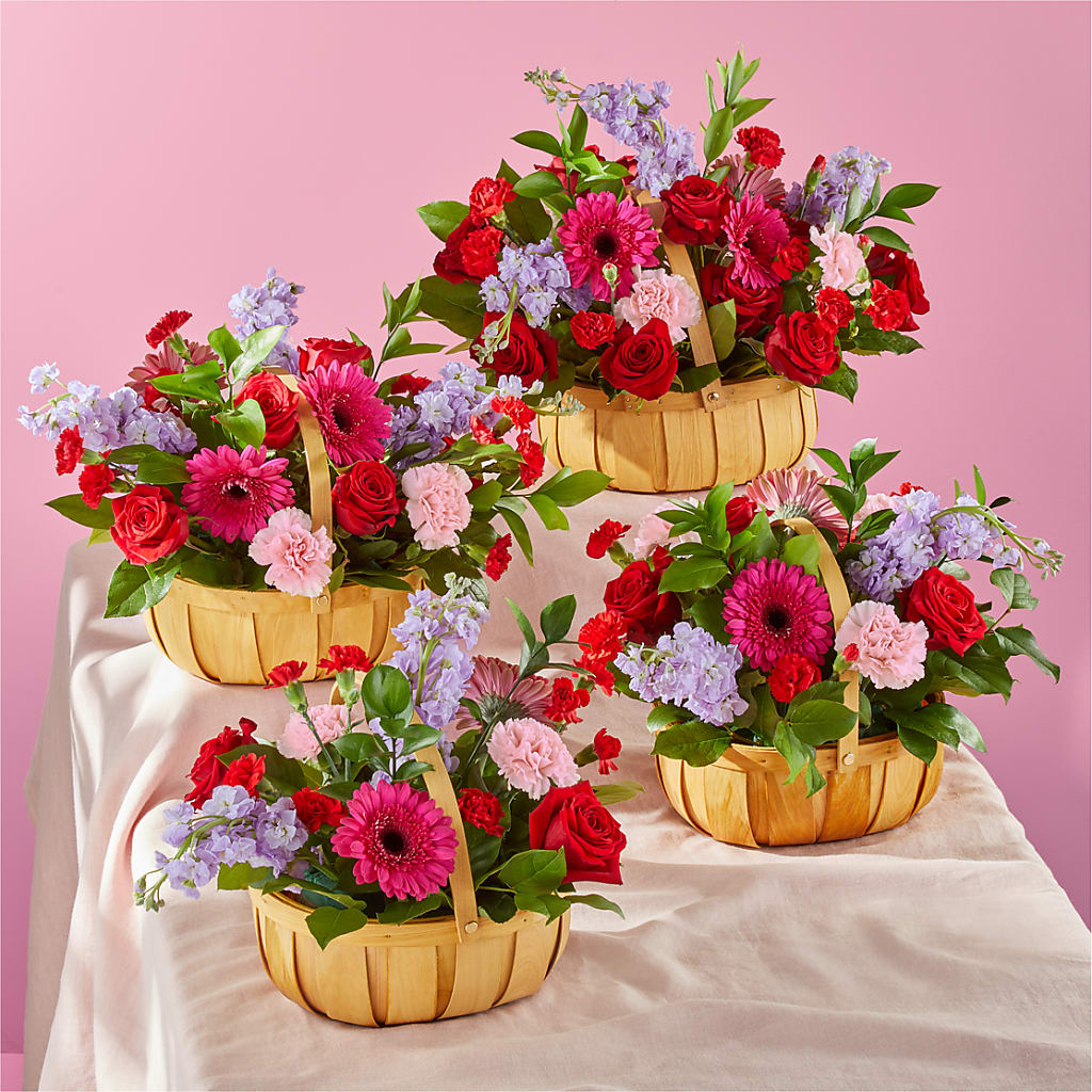 Pink Picnic Basket –  The Love Bug Flowers, Timmins ON