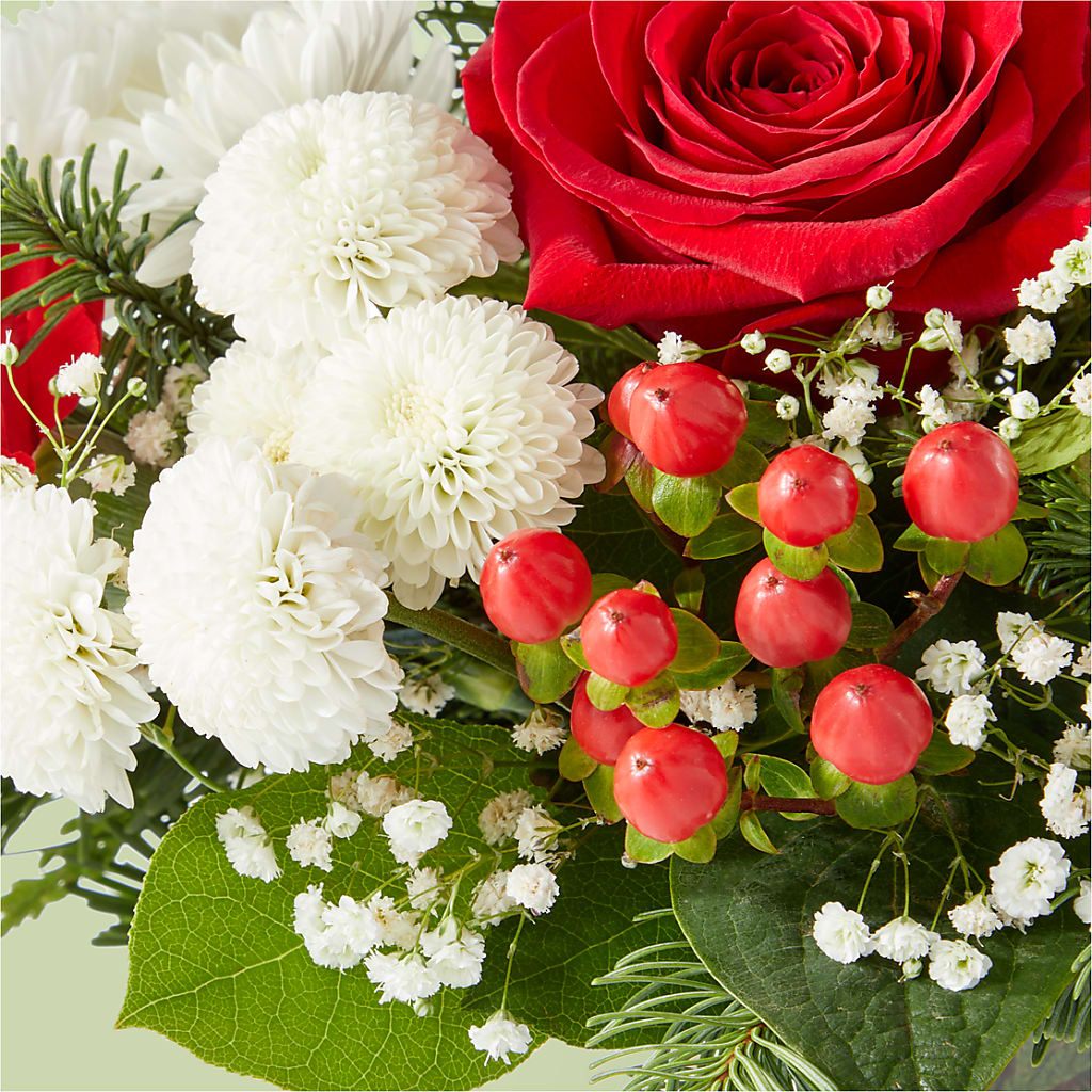Chance of Flurries Bouquet –  The Love Bug Flowers, Timmins ON