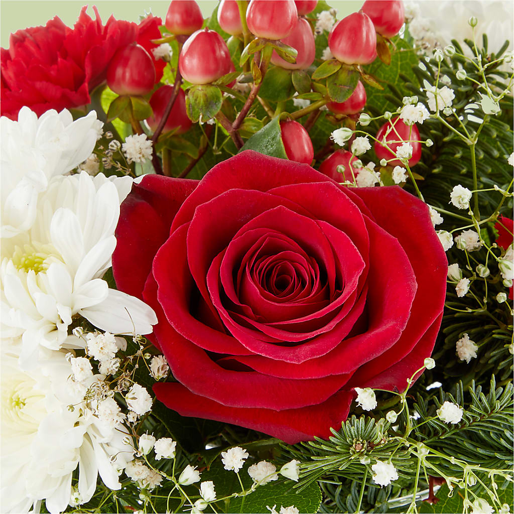 Chance of Flurries Bouquet –  The Love Bug Flowers, Timmins ON