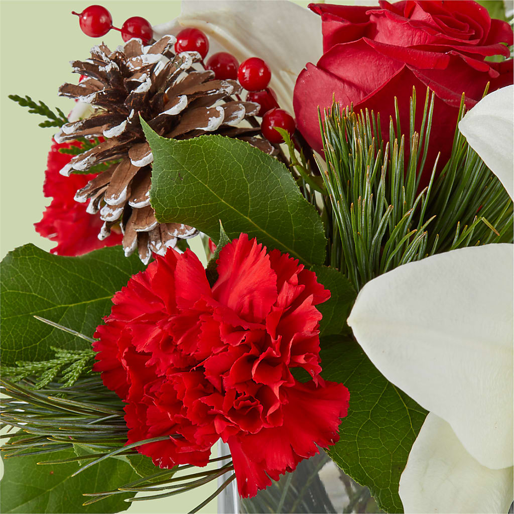 Glistening Icicles Bouquet –  The Love Bug Flowers, Timmins ON