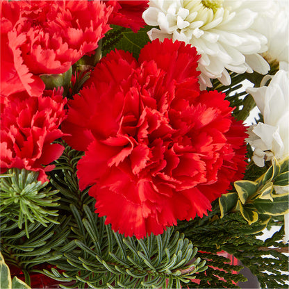 Christmas Market Bouquet –  The Love Bug Flowers, Timmins ON