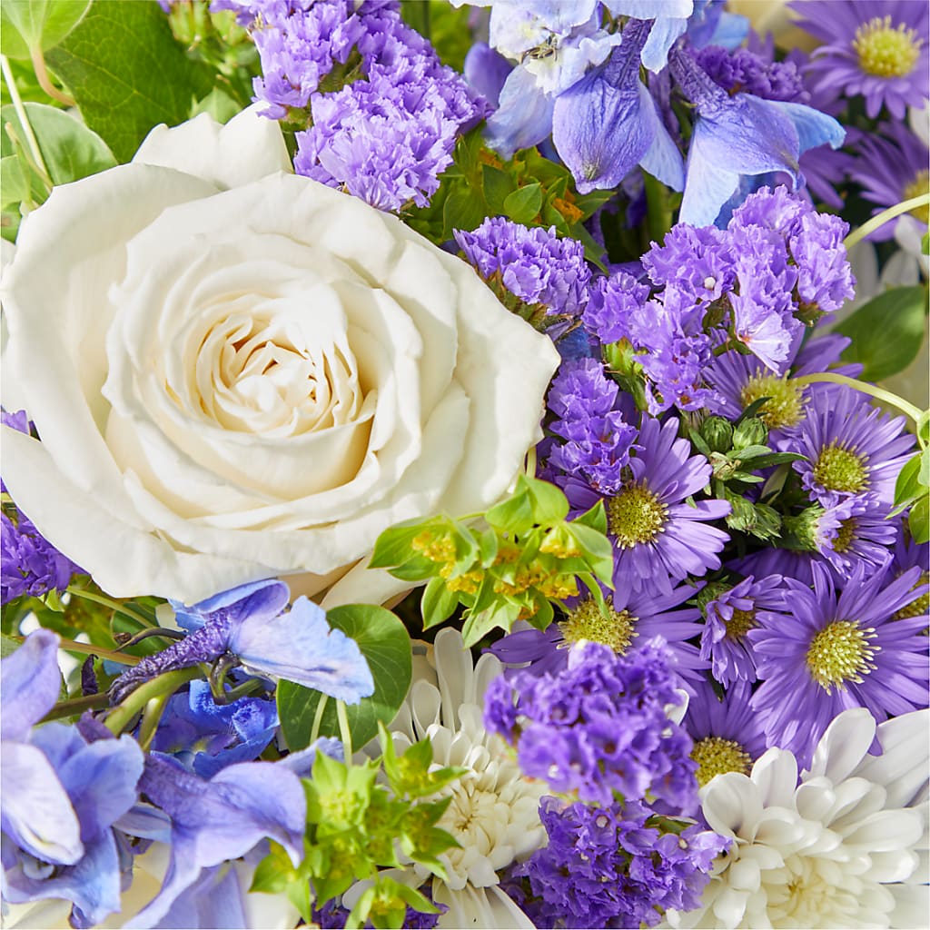 Genuine Gestures Bouquet –  The Love Bug Flowers, Timmins ON