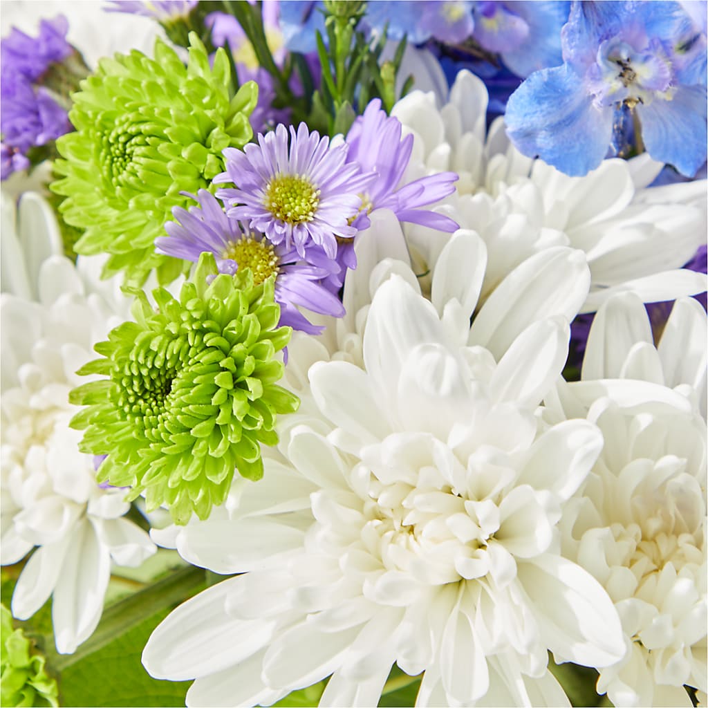 Genuine Gestures Bouquet –  The Love Bug Flowers, Timmins ON