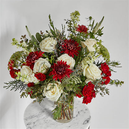 Favorite Traditions Bouquet –  The Love Bug Flowers, Timmins ON