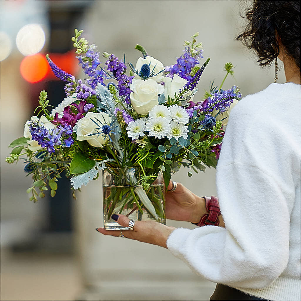 Shooting Star Bouquet –  The Love Bug Flowers, Timmins ON