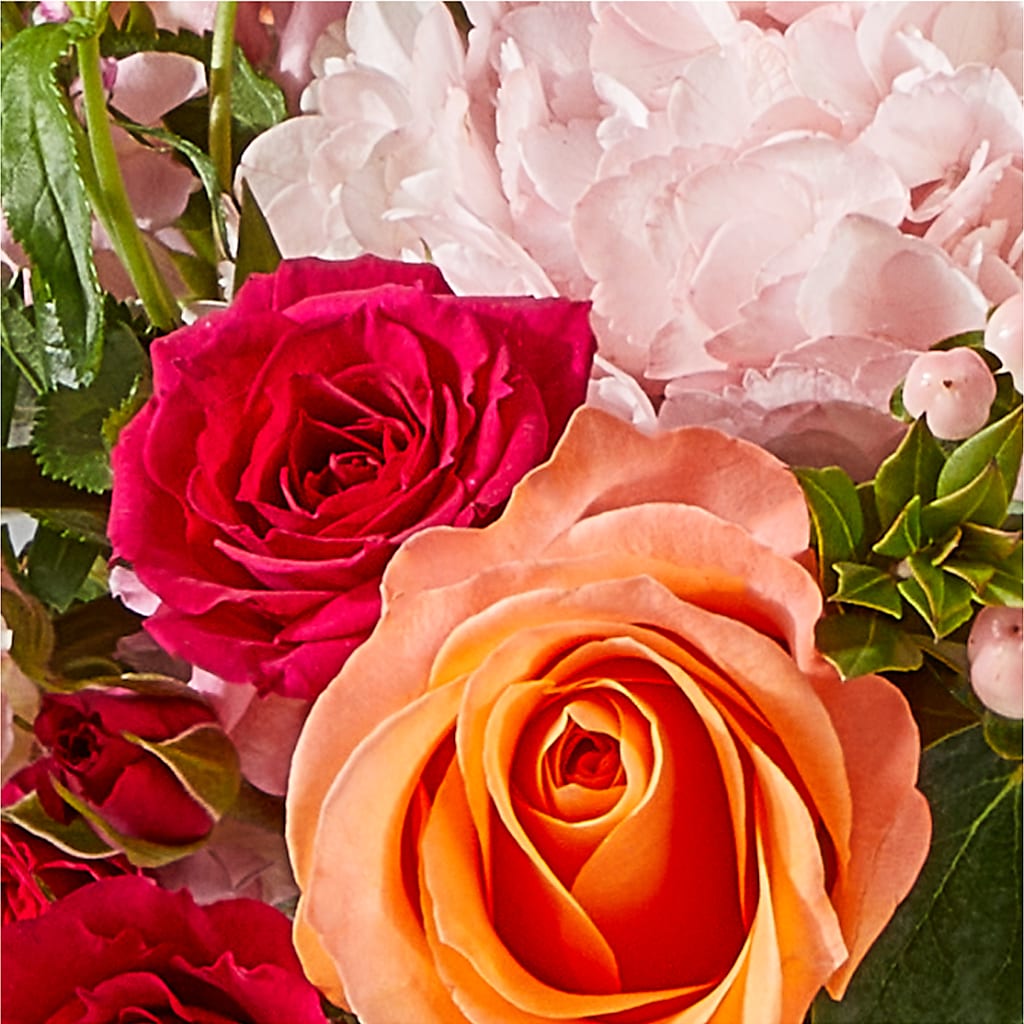 Glitz & Glam Bouquet –  The Love Bug Flowers, Timmins ON