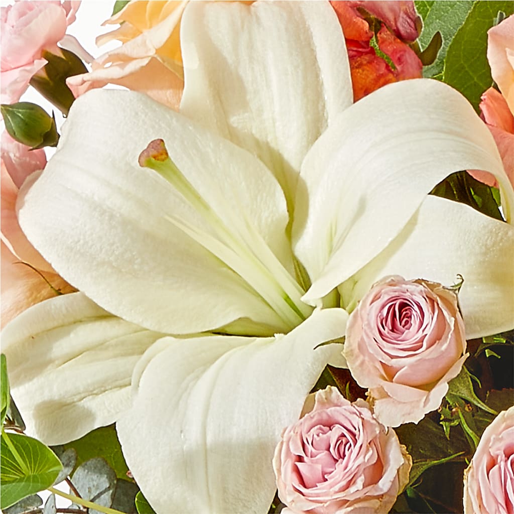 Grapefruit Splash Bouquet –  The Love Bug Flowers, Timmins ON