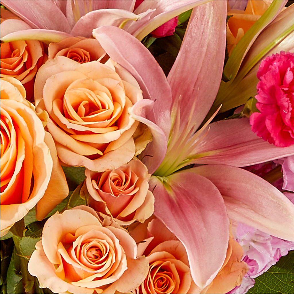 Bisous Bouquet –  The Love Bug Flowers, Timmins ON