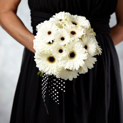 Daisy Delight Bouquet –  The Love Bug Flowers, Timmins ON