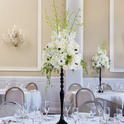 Regency Centerpiece –  The Love Bug Flowers, Timmins ON